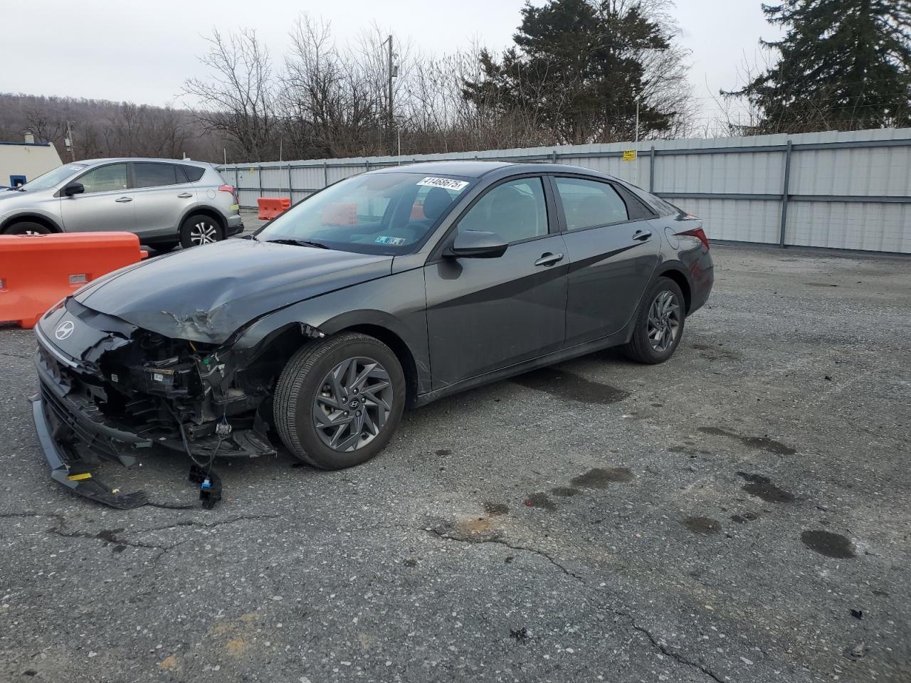 2024 HYUNDAI ELANTRA SE