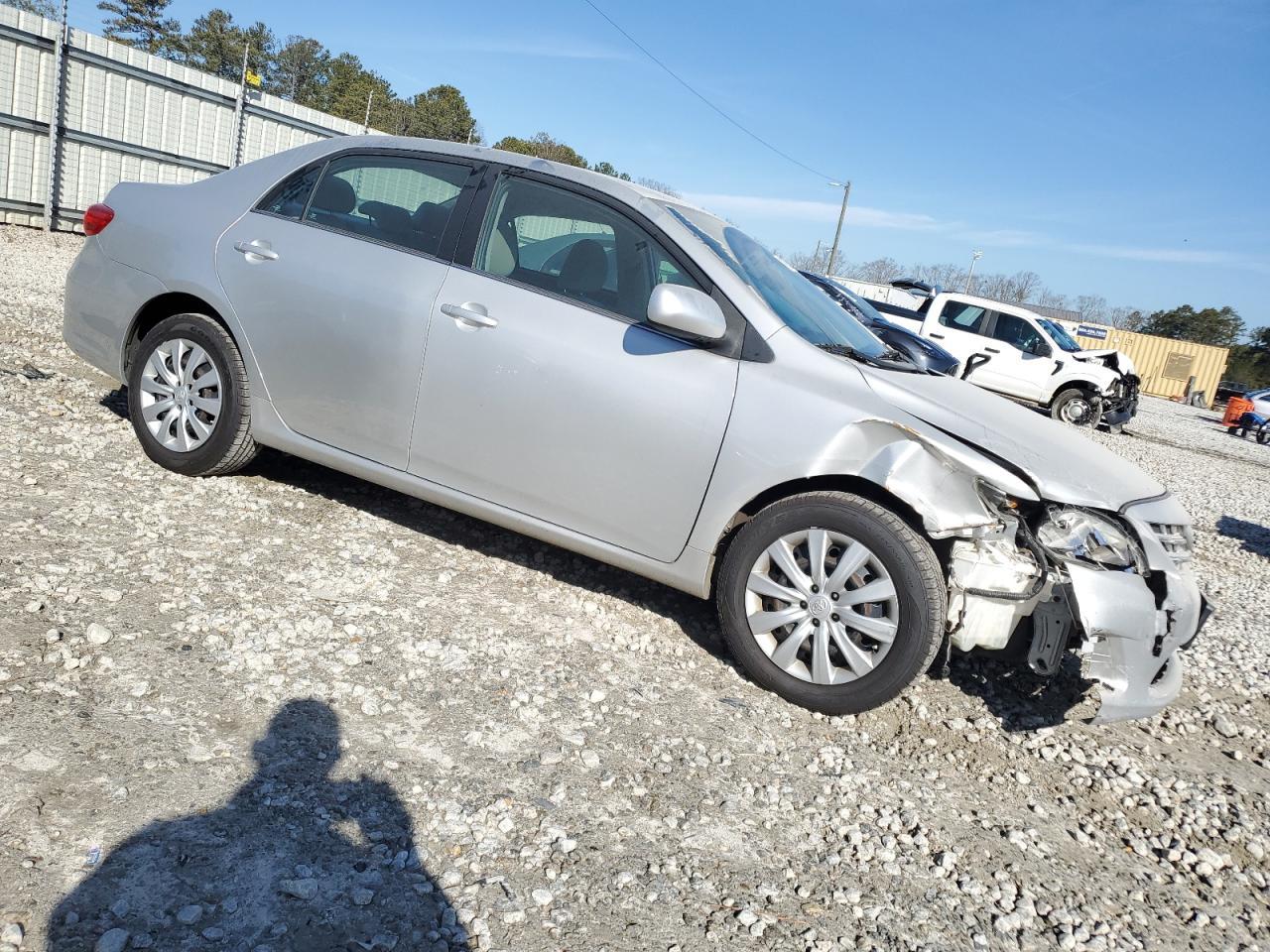 2013 TOYOTA COROLLA BA - Фото 4