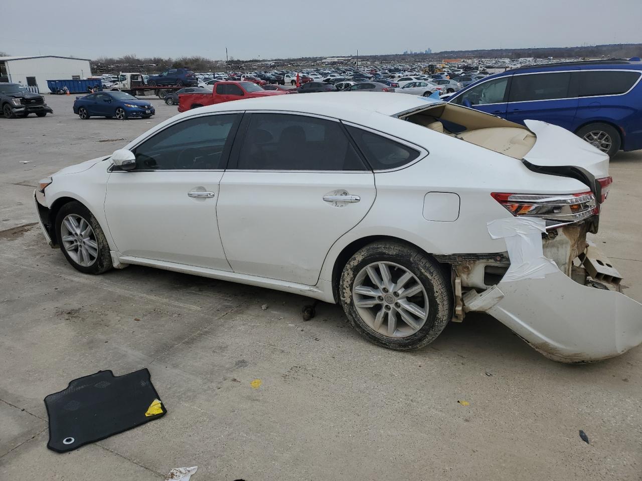 2014 TOYOTA AVALON BAS - Image 2