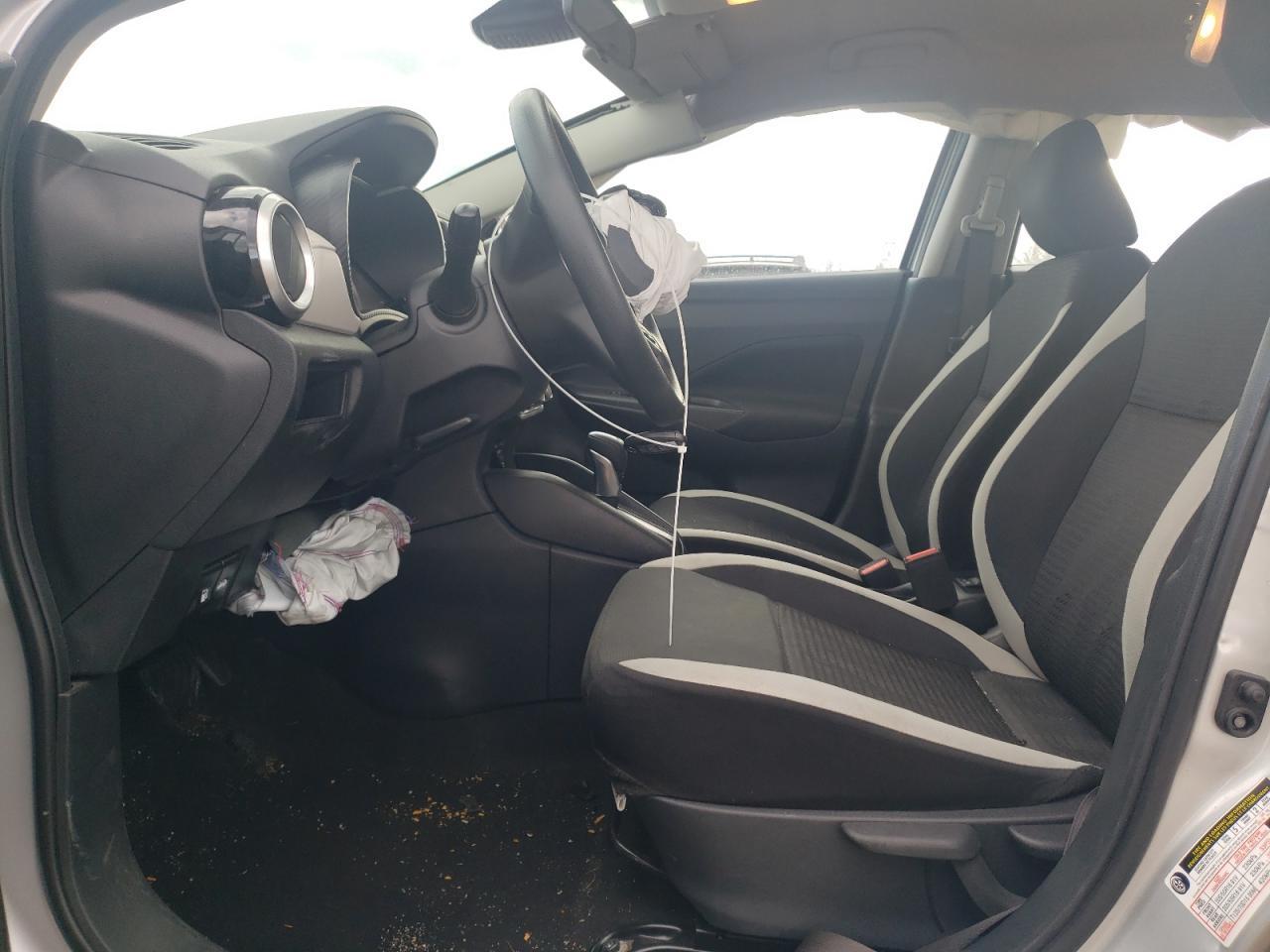 2021 NISSAN VERSA SV - Image 7
