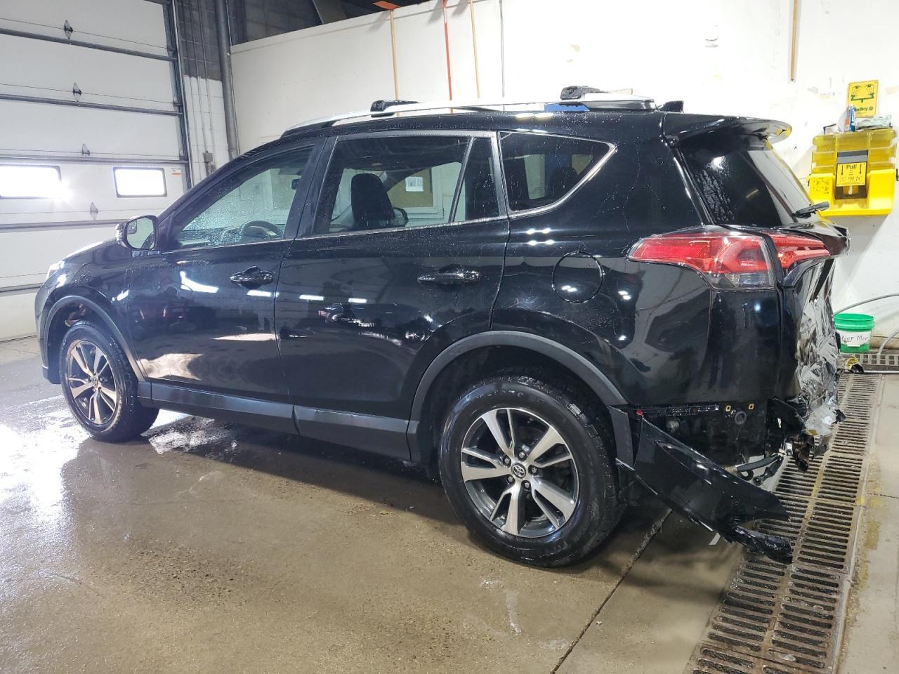 2016 TOYOTA RAV4 XLE - Фото 2