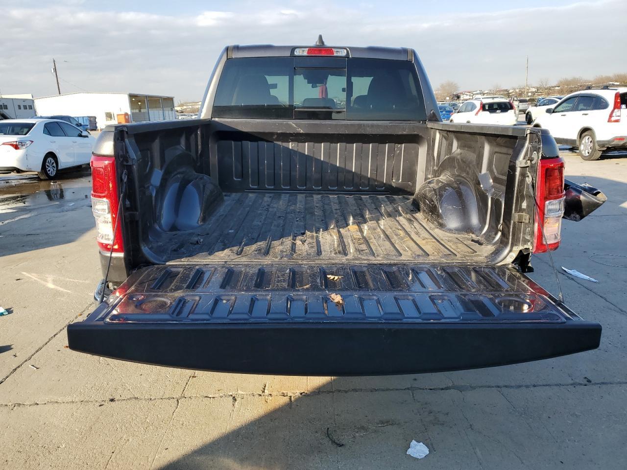 2019 RAM 1500 BIG H - Фото 6
