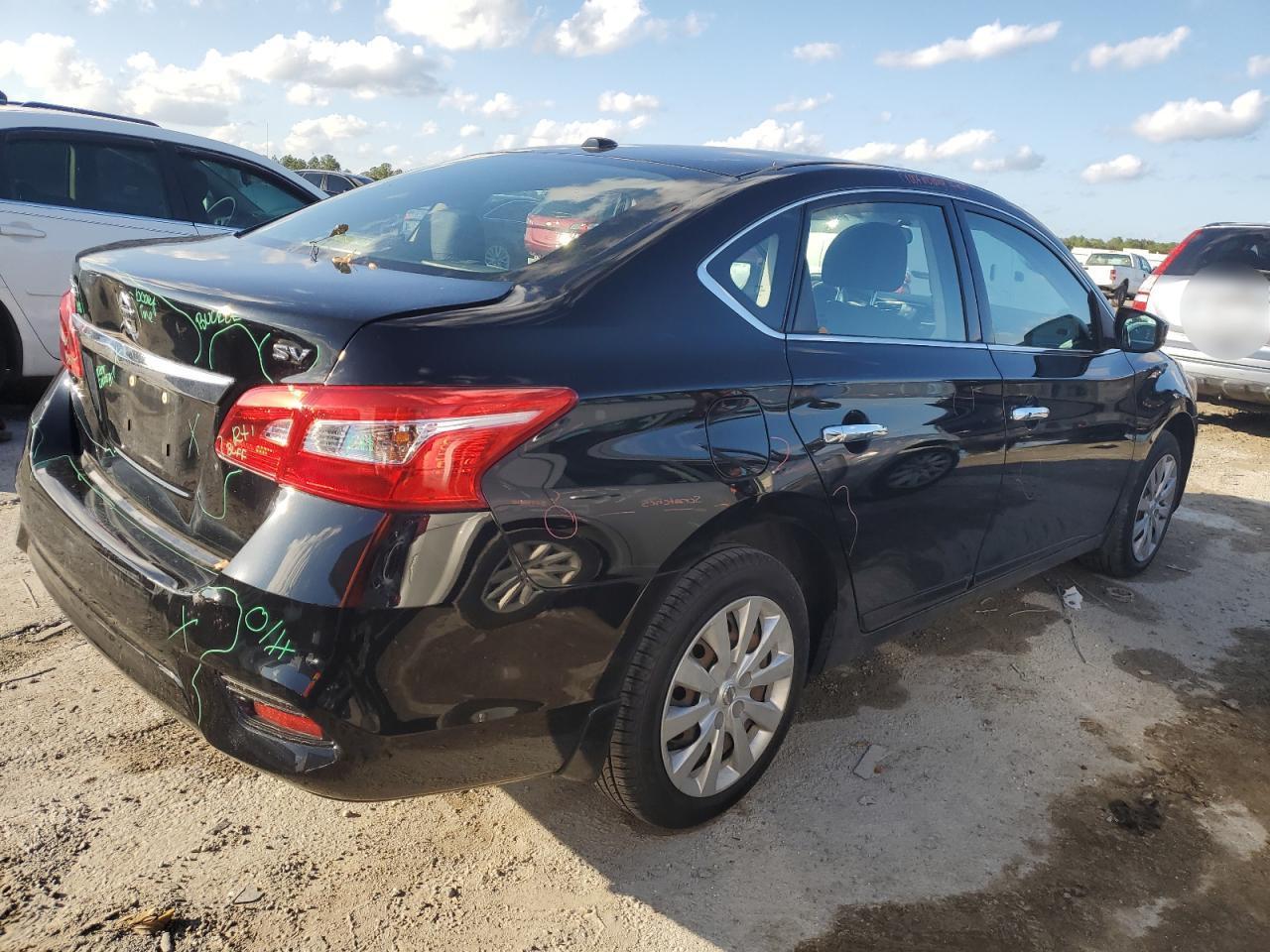 2017 NISSAN SENTRA S - Фото 3