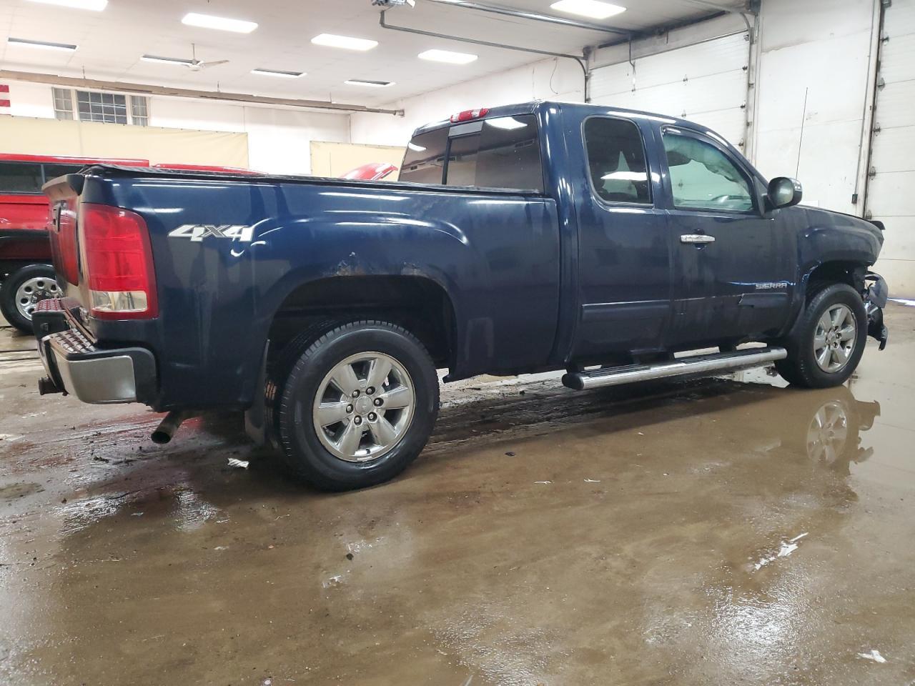 2011 GMC SIERRA K15 - Фото 3