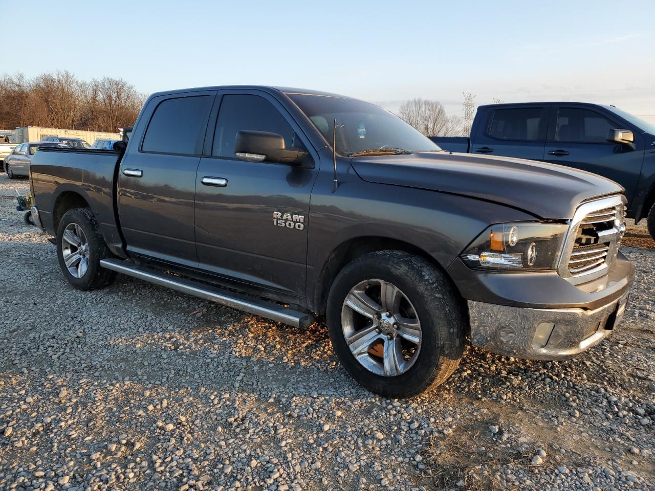2014 RAM 1500 SLT - Image 4