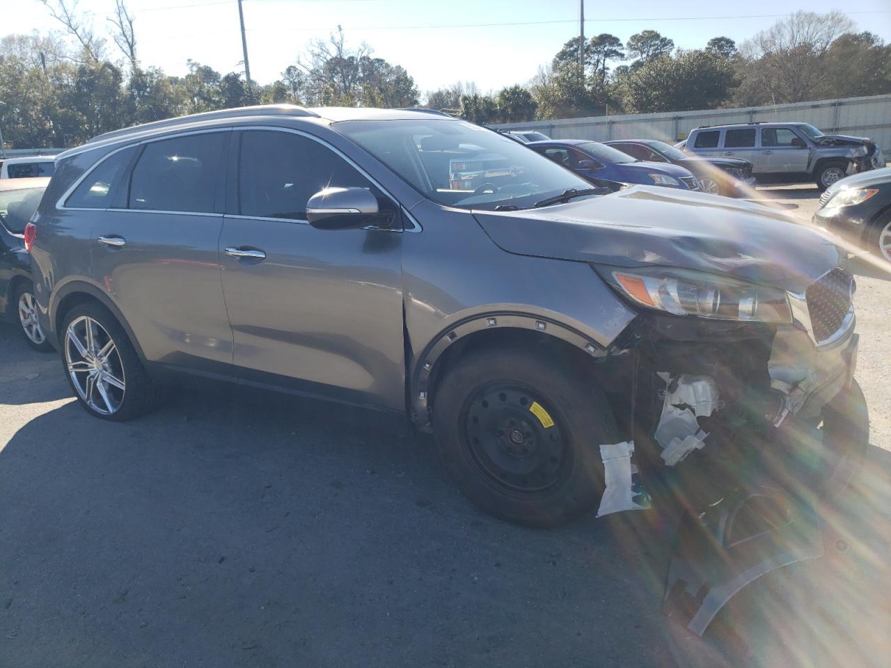2017 KIA SORENTO LX - Фото 4