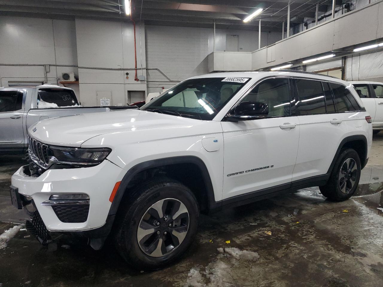 2024 JEEP GRAND CHER