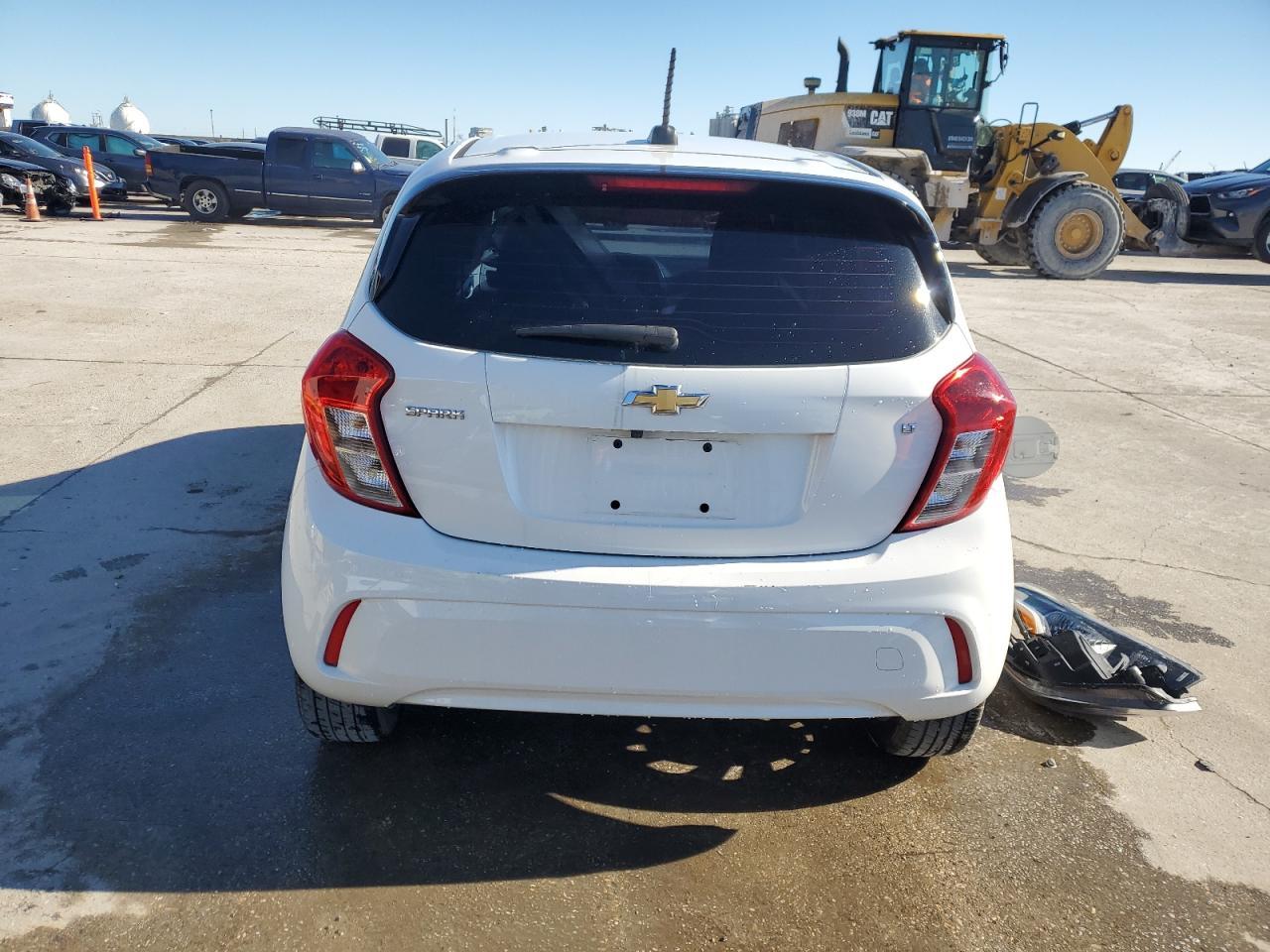 2018 CHEVROLET SPARK 1LT - Image 6