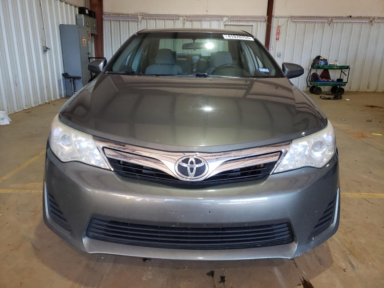 2014 TOYOTA CAMRY L - Image 5
