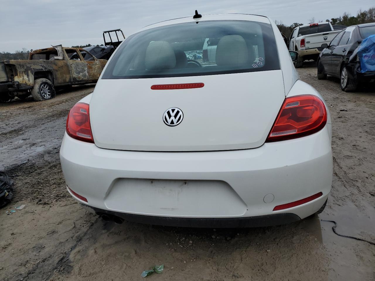 2014 VOLKSWAGEN BEETLE - Фото 6