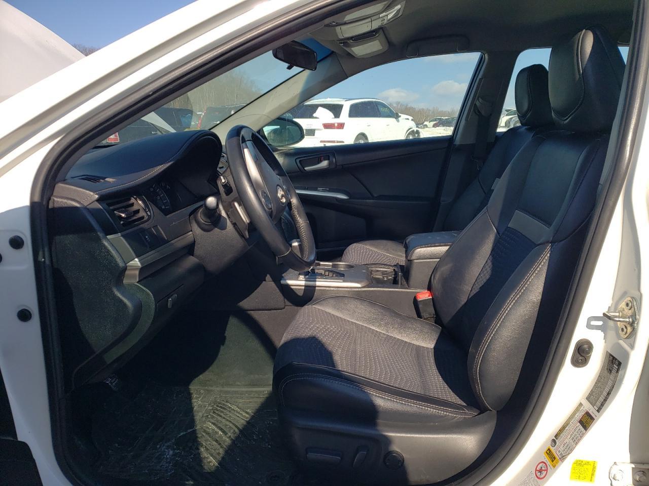 2014 TOYOTA CAMRY L - Image 7