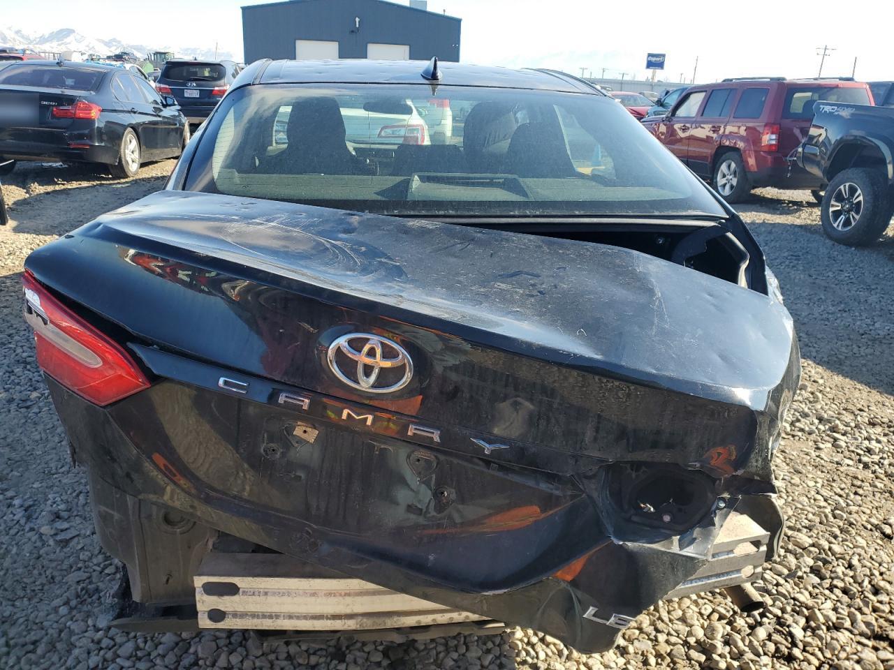 2020 TOYOTA CAMRY LE - Фото 6