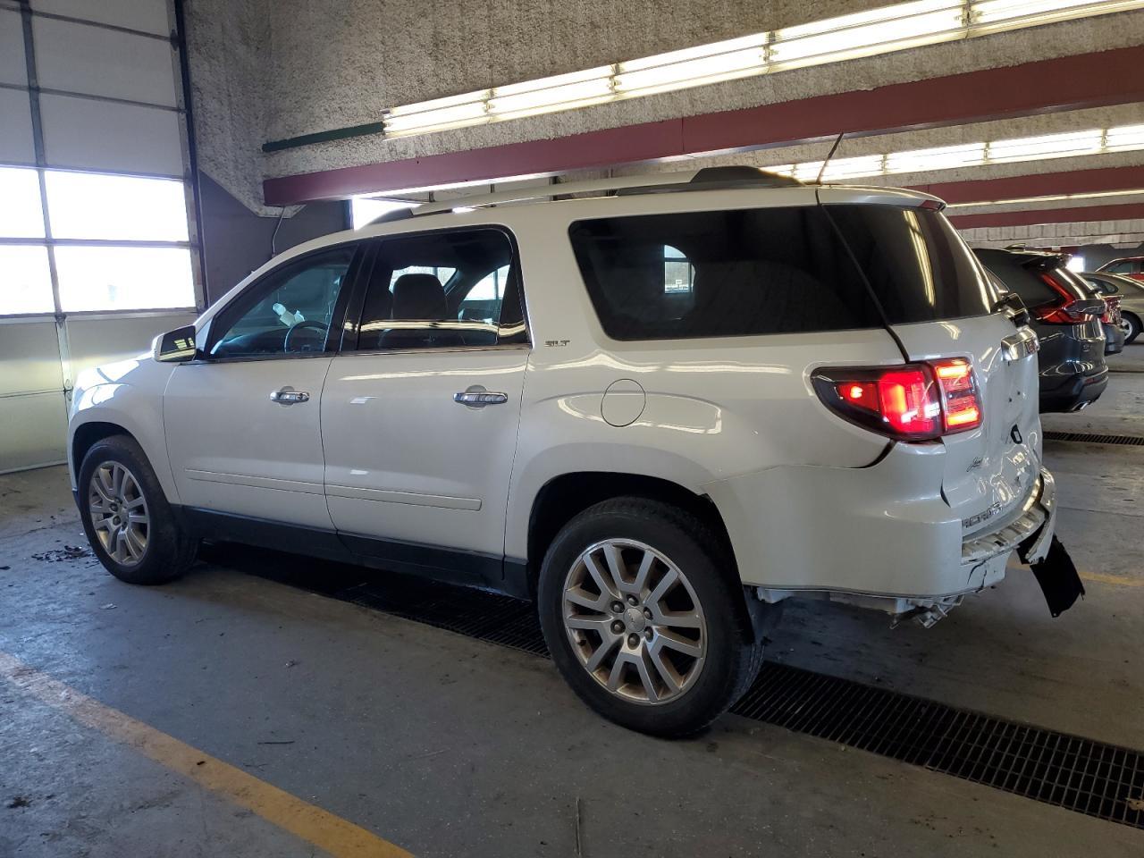 2016 GMC ACADIA SLT - Фото 2