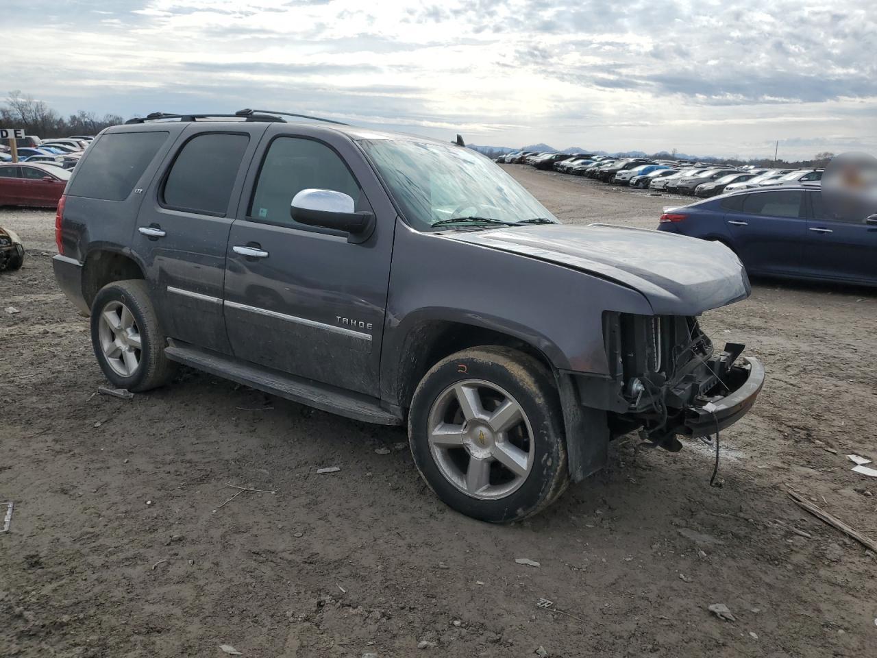 2011 CHEVROLET TAHOE K150 - Фото 4