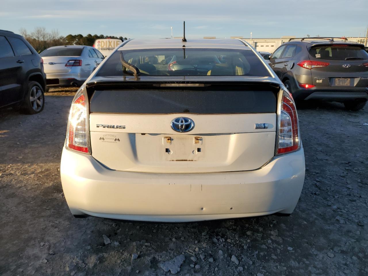 2015 TOYOTA PRIUS - Фото 6