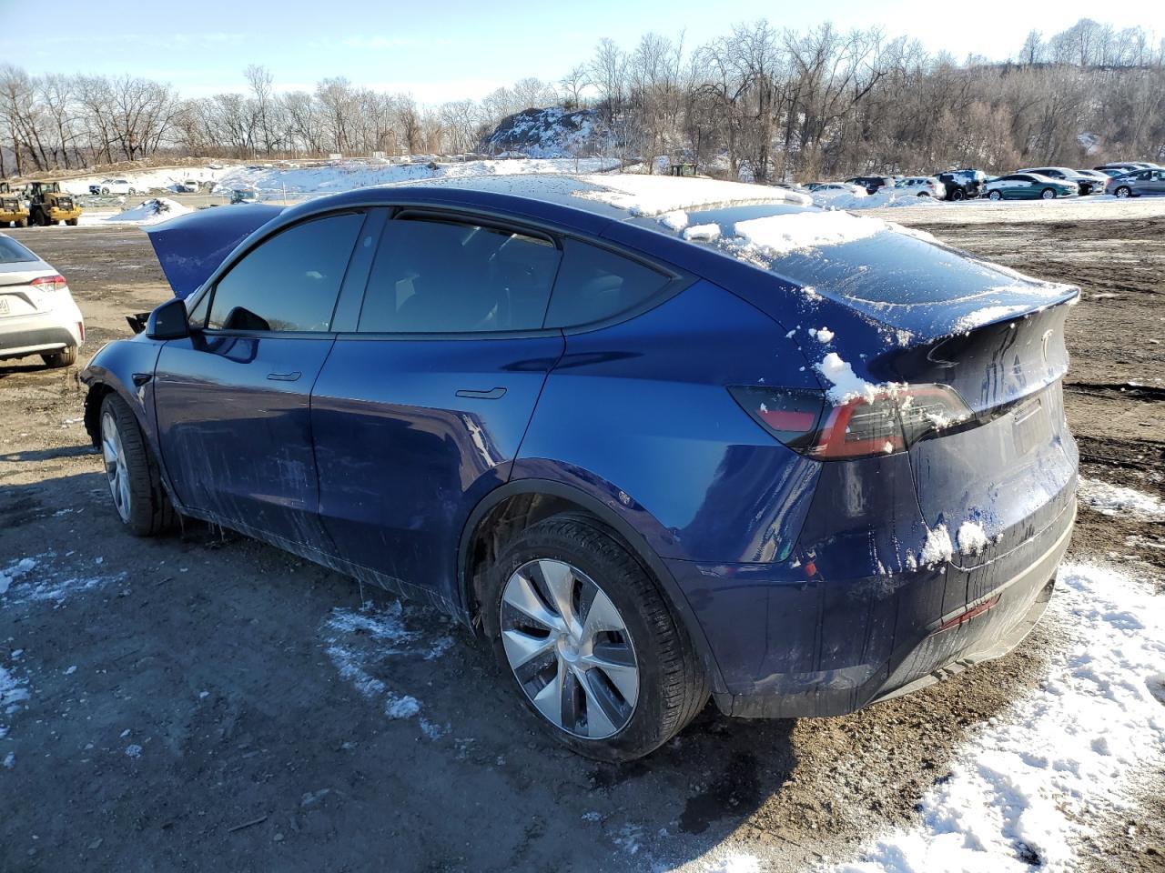 2024 TESLA MODEL Y - Image 2