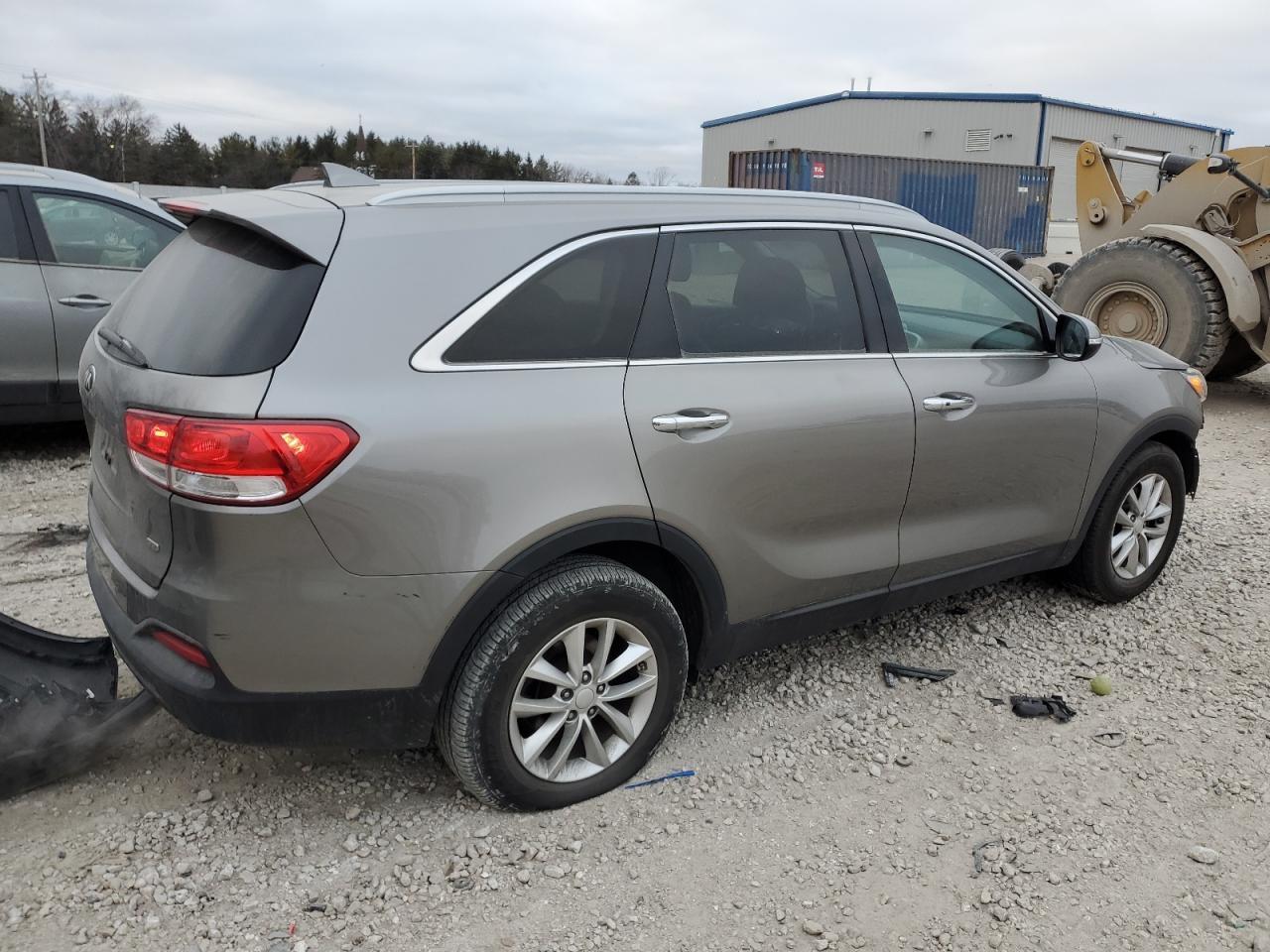 2017 KIA SORENTO LX - Фото 3