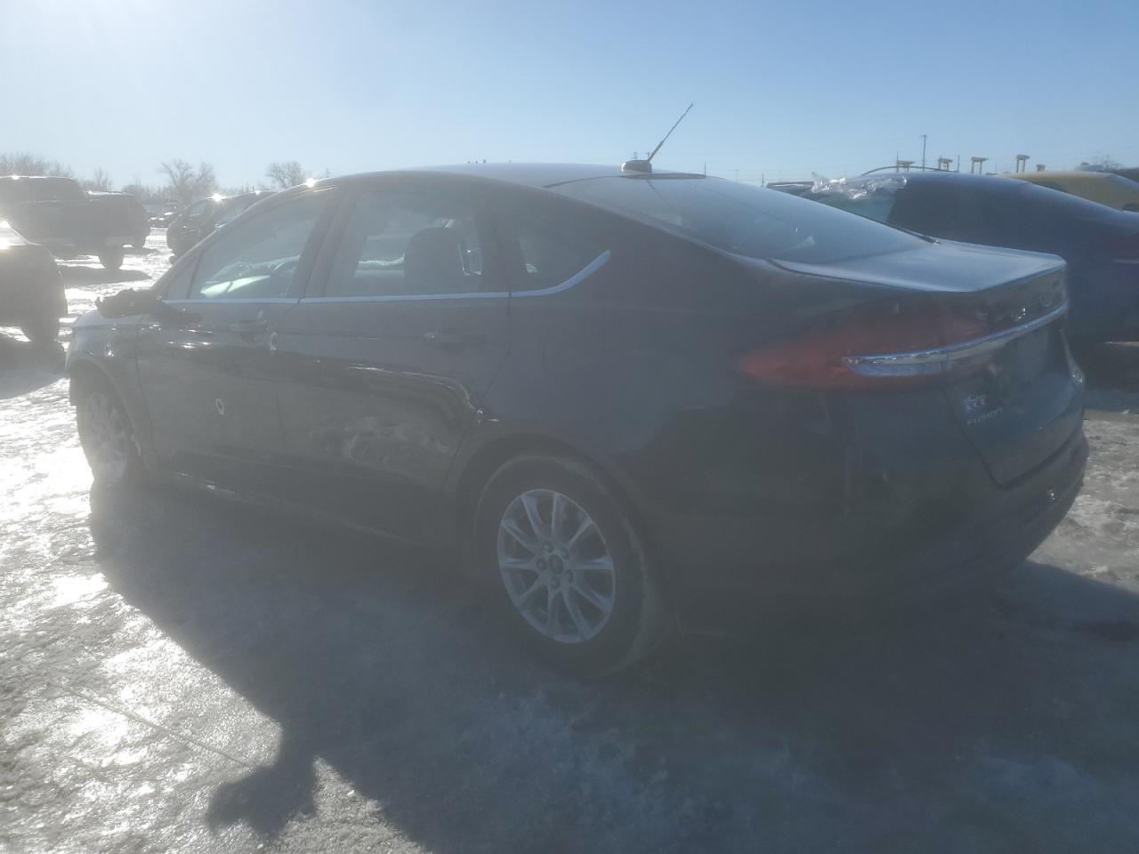2017 FORD FUSION S - Фото 2