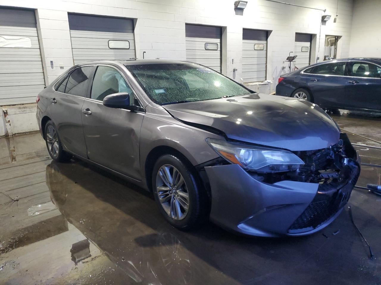 2017 TOYOTA CAMRY LE - Image 4