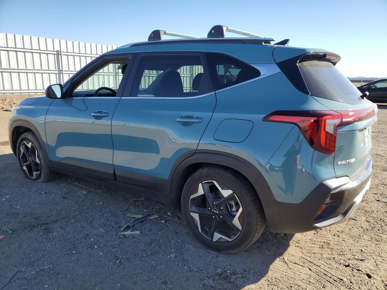 2024 KIA SELTOS EX - Image 2