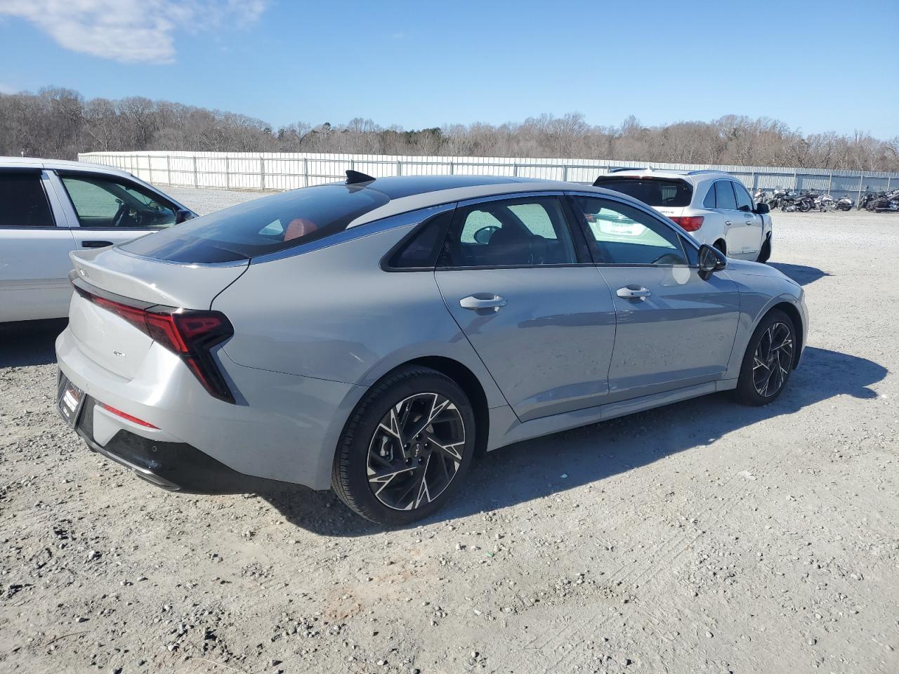 2025 KIA K5 GT LINE - Image 3