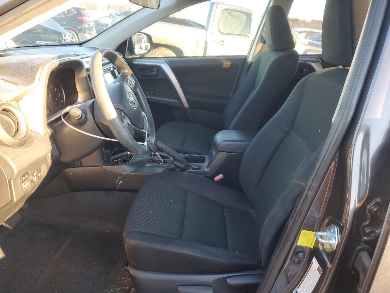 2017 TOYOTA RAV4 LE - Фото 7