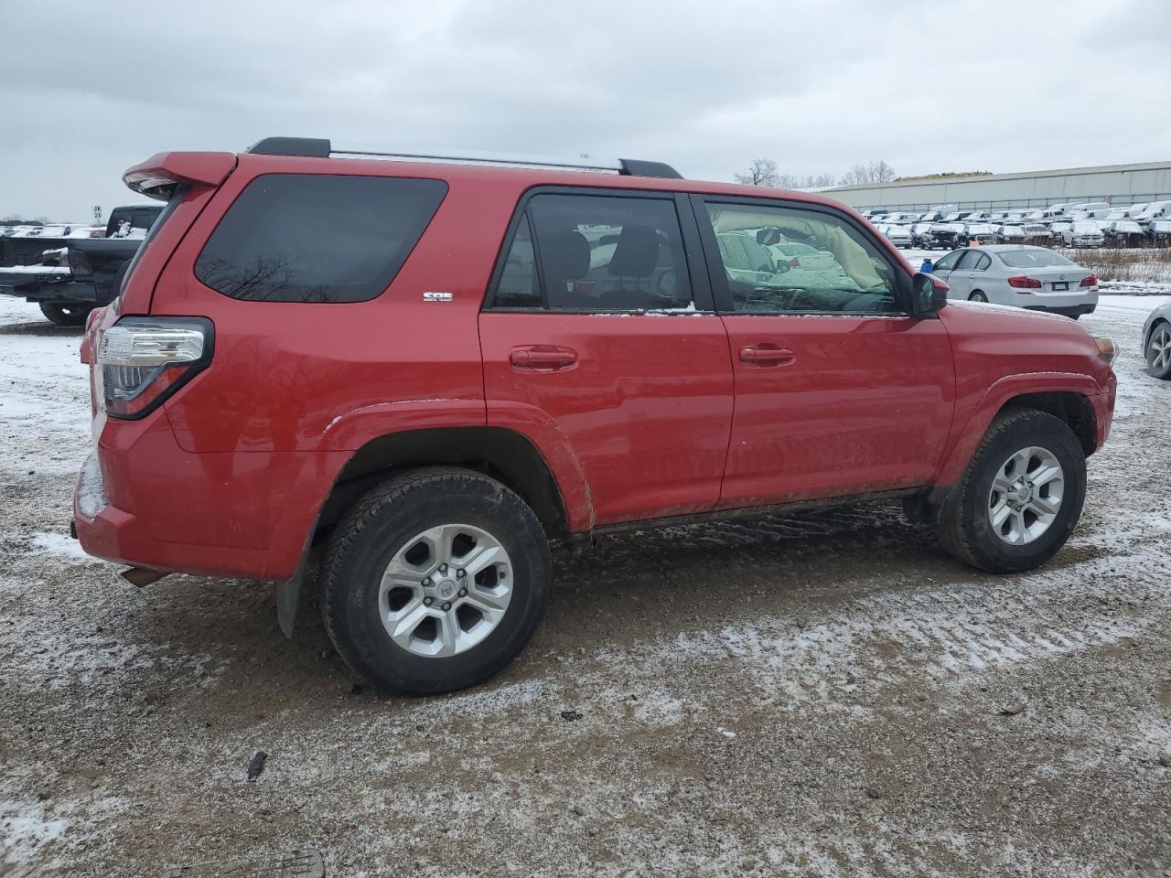 2022 TOYOTA 4RUNNER SR - Фото 3