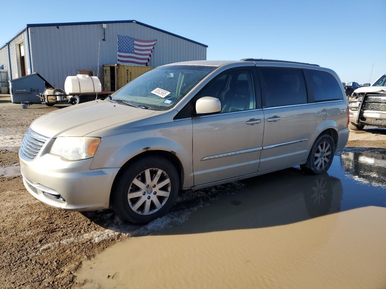 2014 CHRYSLER TOWN & COU