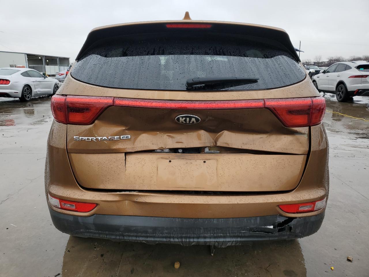 2017 KIA SPORTAGE L - Image 6
