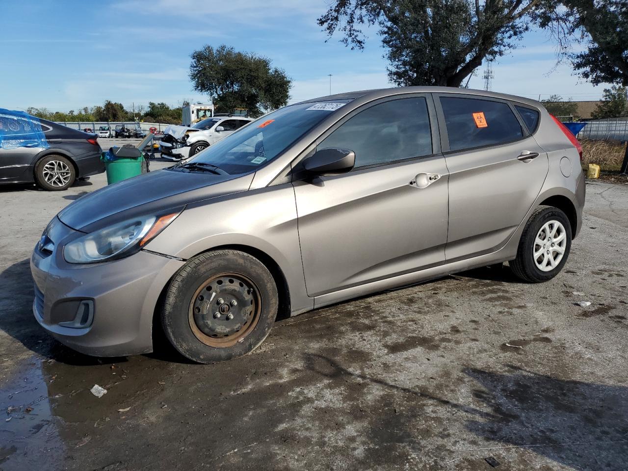 2014 HYUNDAI ACCENT GLS