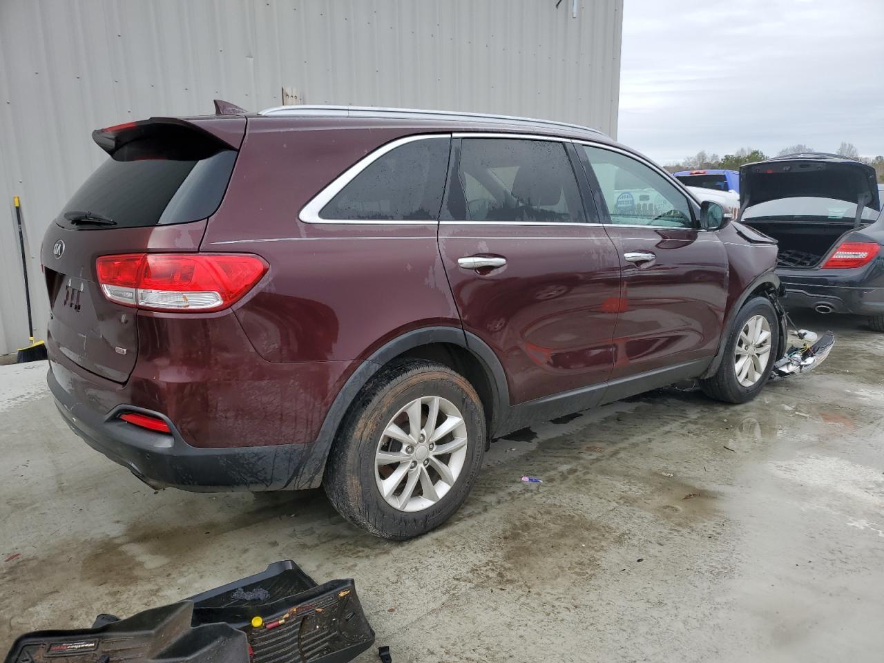 2017 KIA SORENTO LX - Фото 3