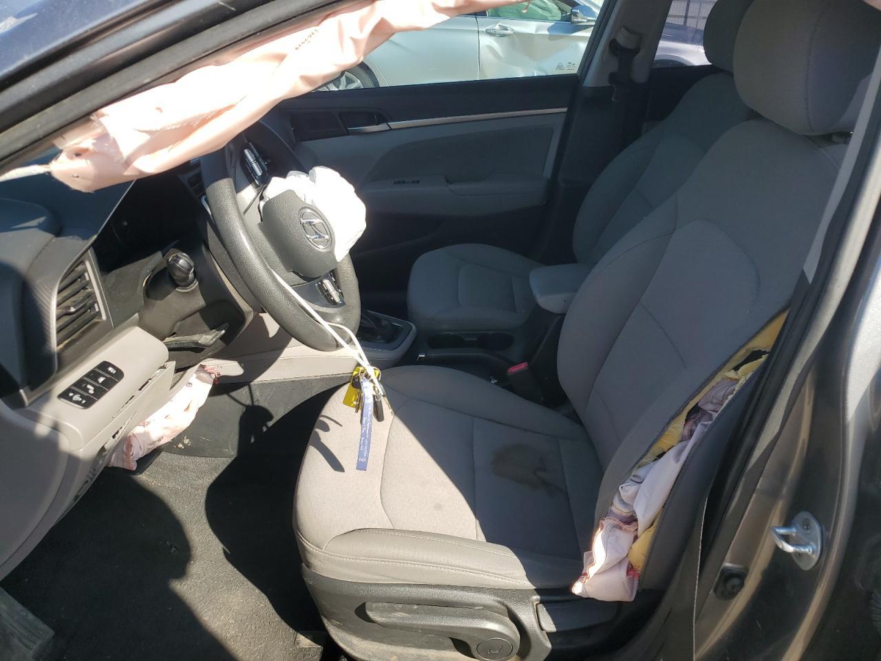 2019 HYUNDAI ELANTRA SE - Фото 7