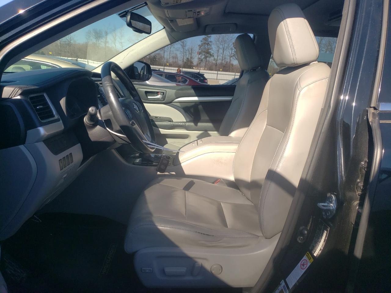 2015 TOYOTA HIGHLANDER - Фото 7