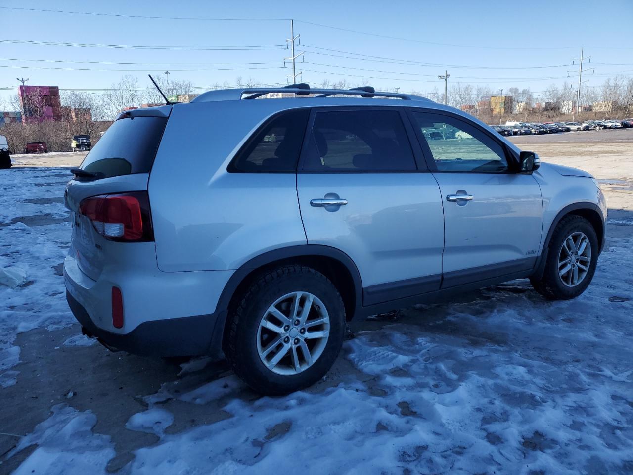 2014 KIA SORENTO LX - Image 3
