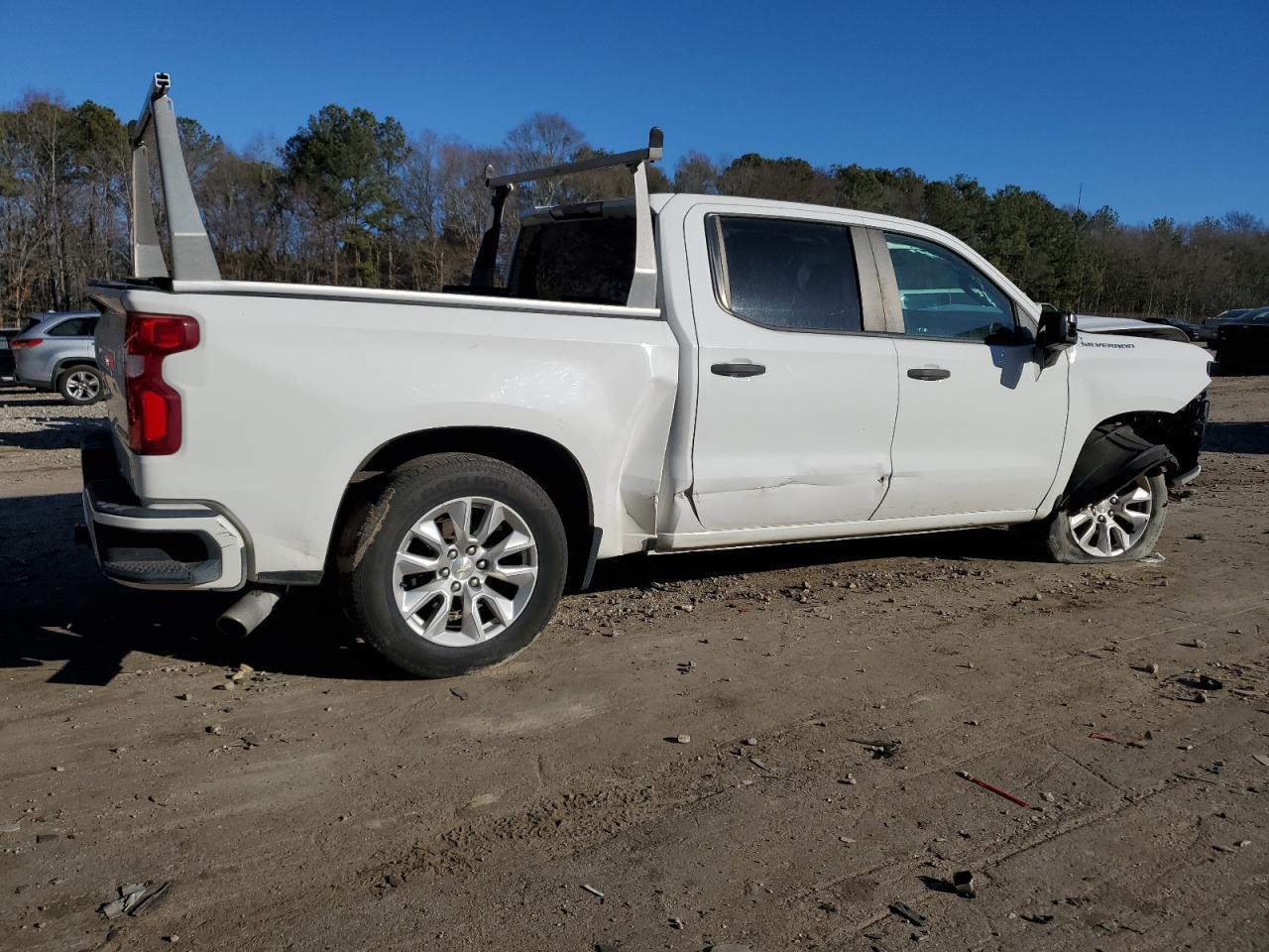 2019 CHEVROLET SILVERADO - Фото 3