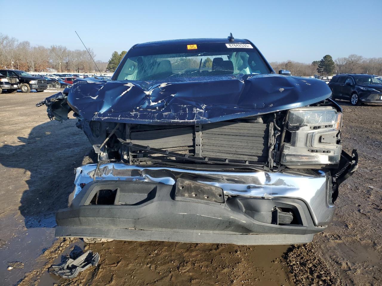 2019 CHEVROLET SILVERADO - Фото 5