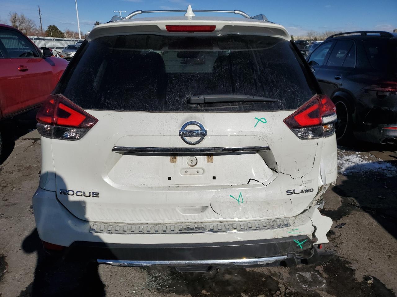 2017 NISSAN ROGUE SV - Image 6