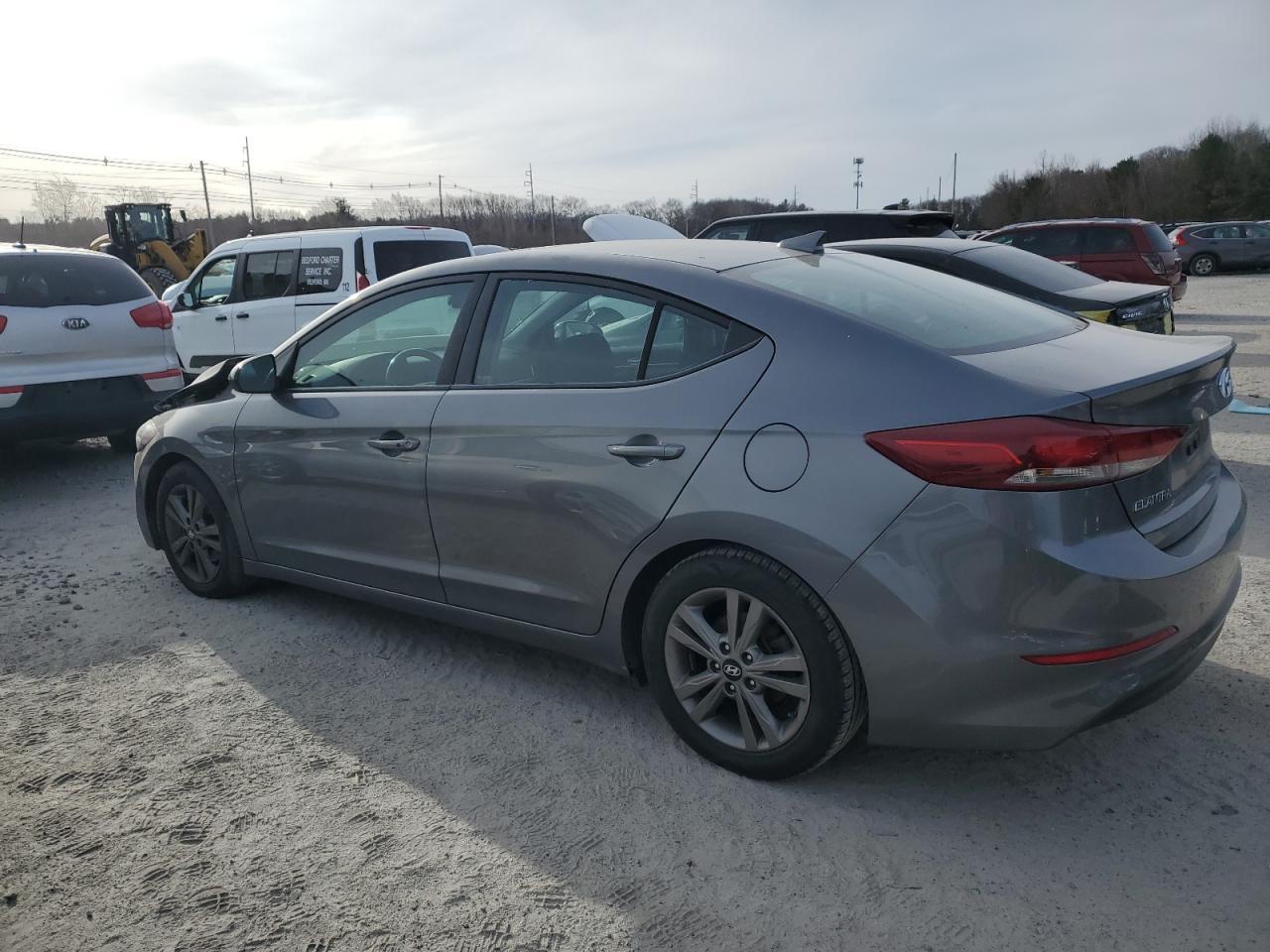 2018 HYUNDAI ELANTRA SE - Image 2