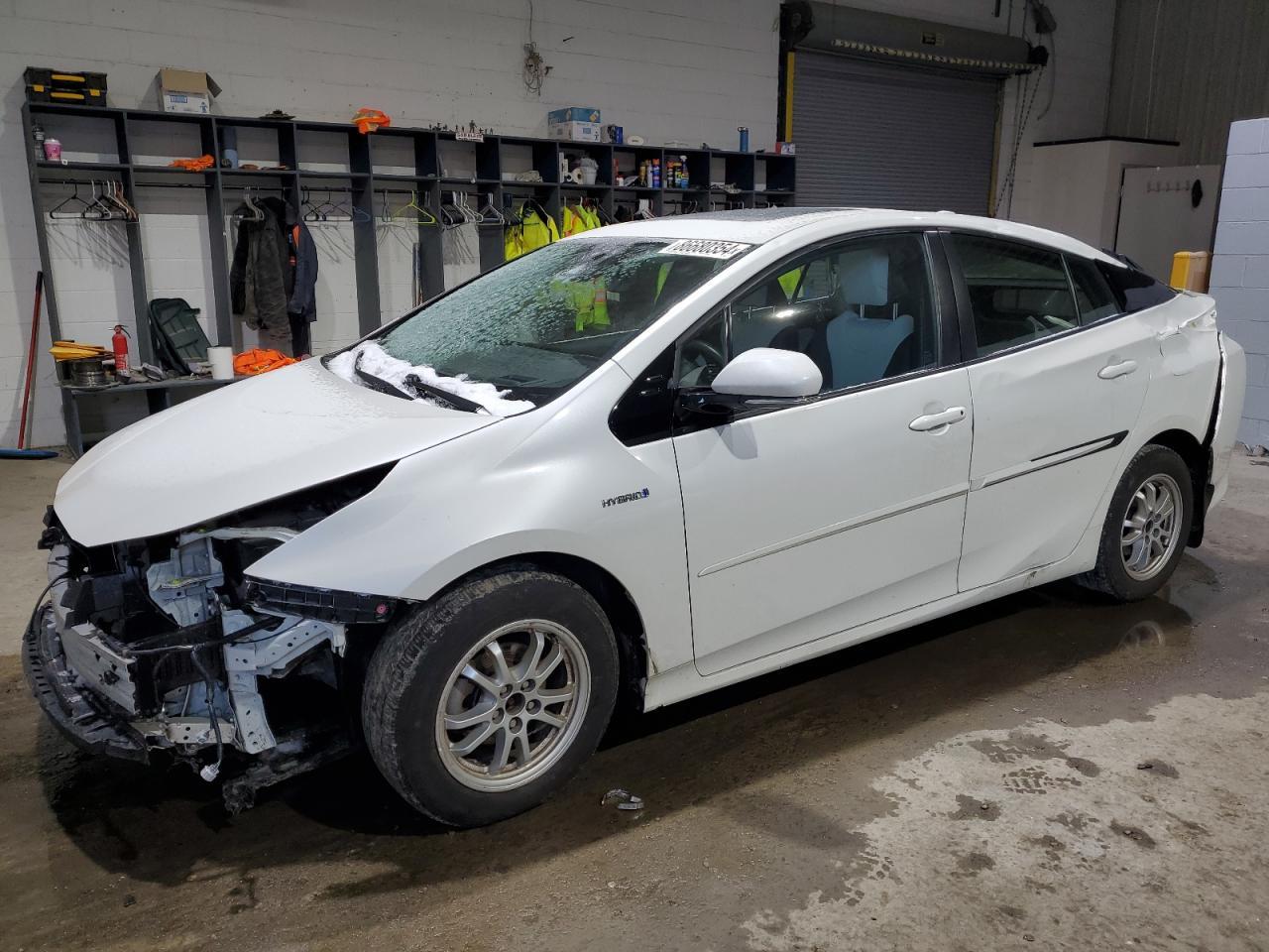 2018 TOYOTA PRIUS