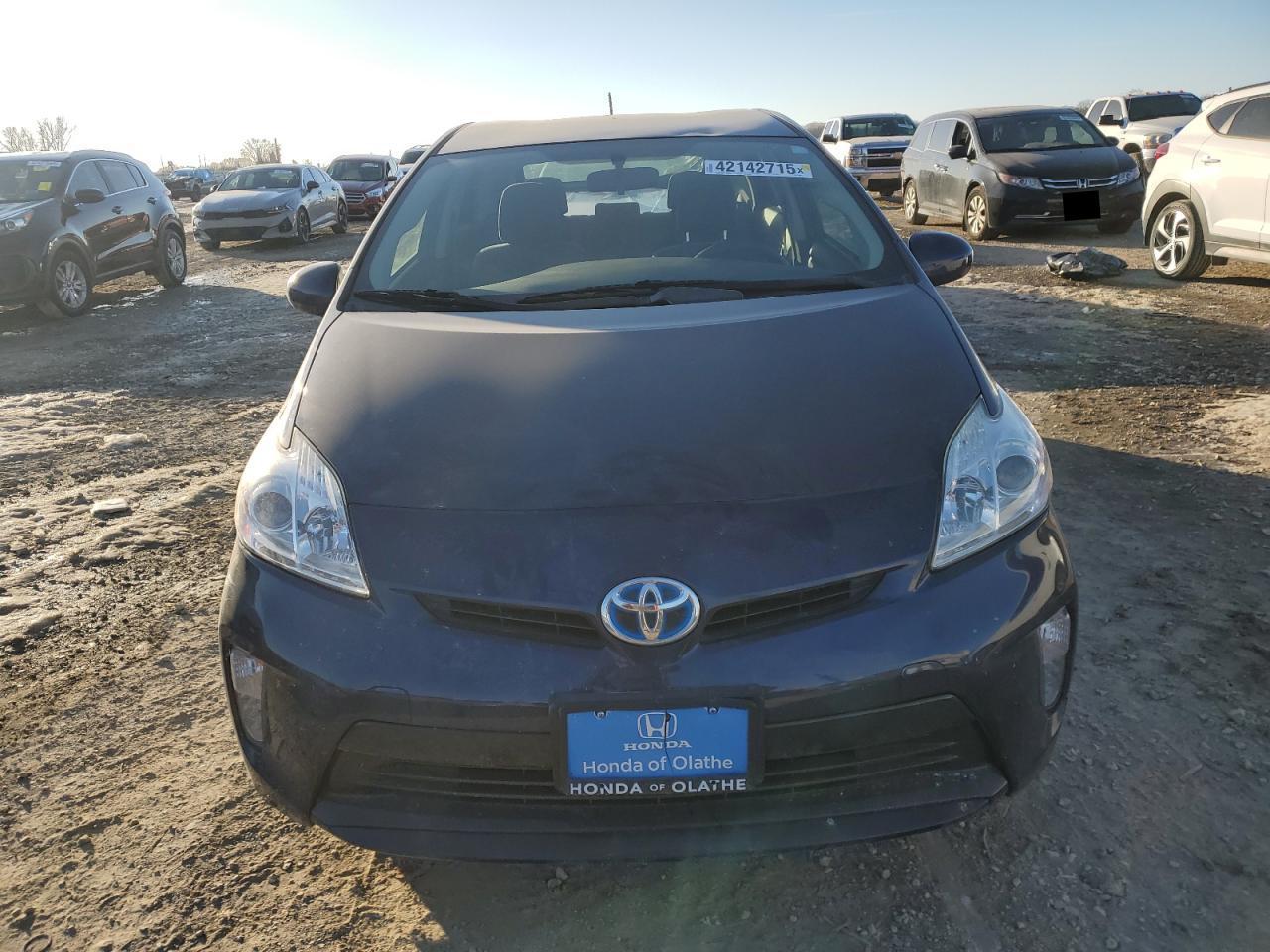 2015 TOYOTA PRIUS - Фото 5