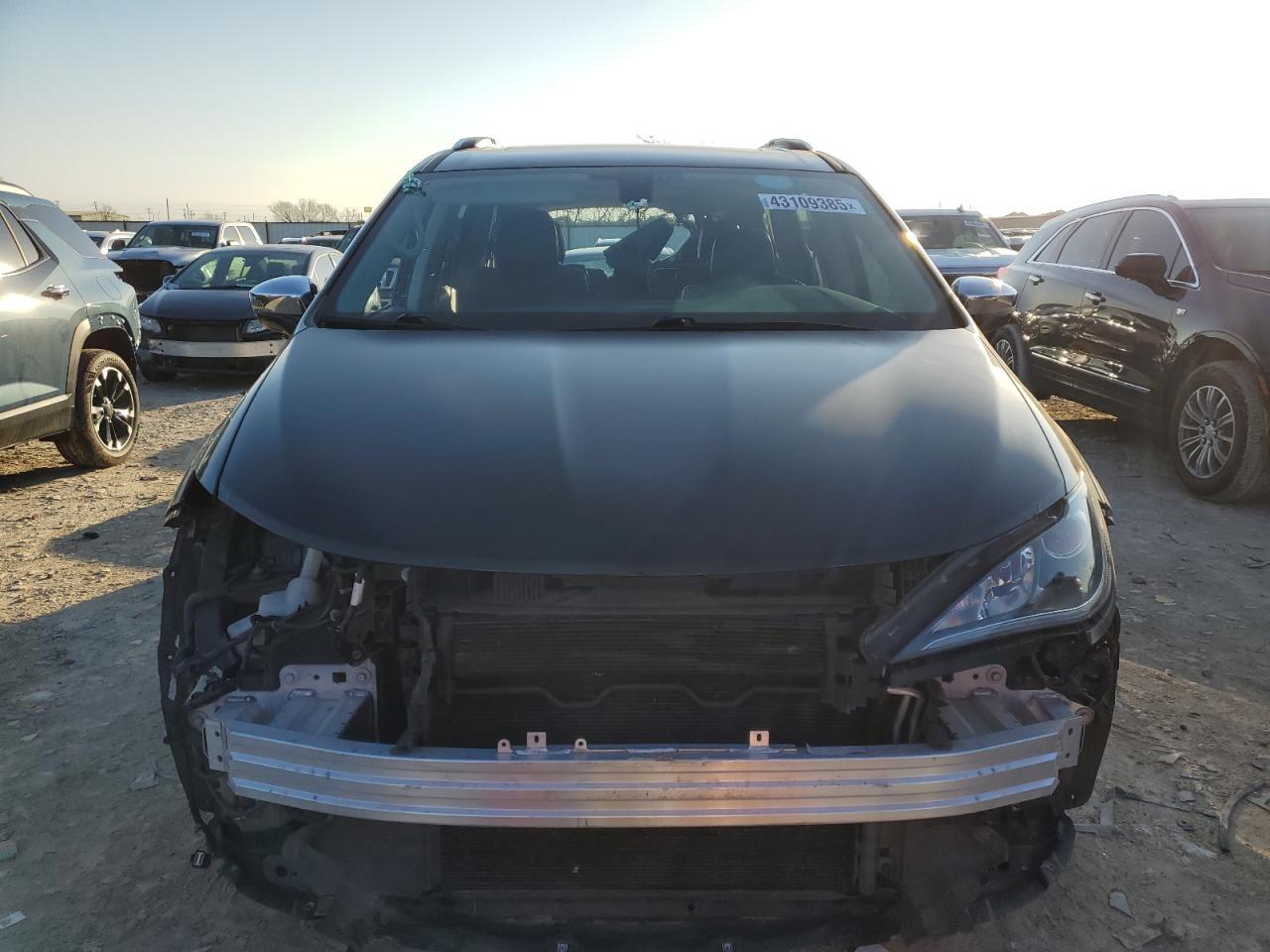 2017 CHRYSLER PACIFICA L - Image 5