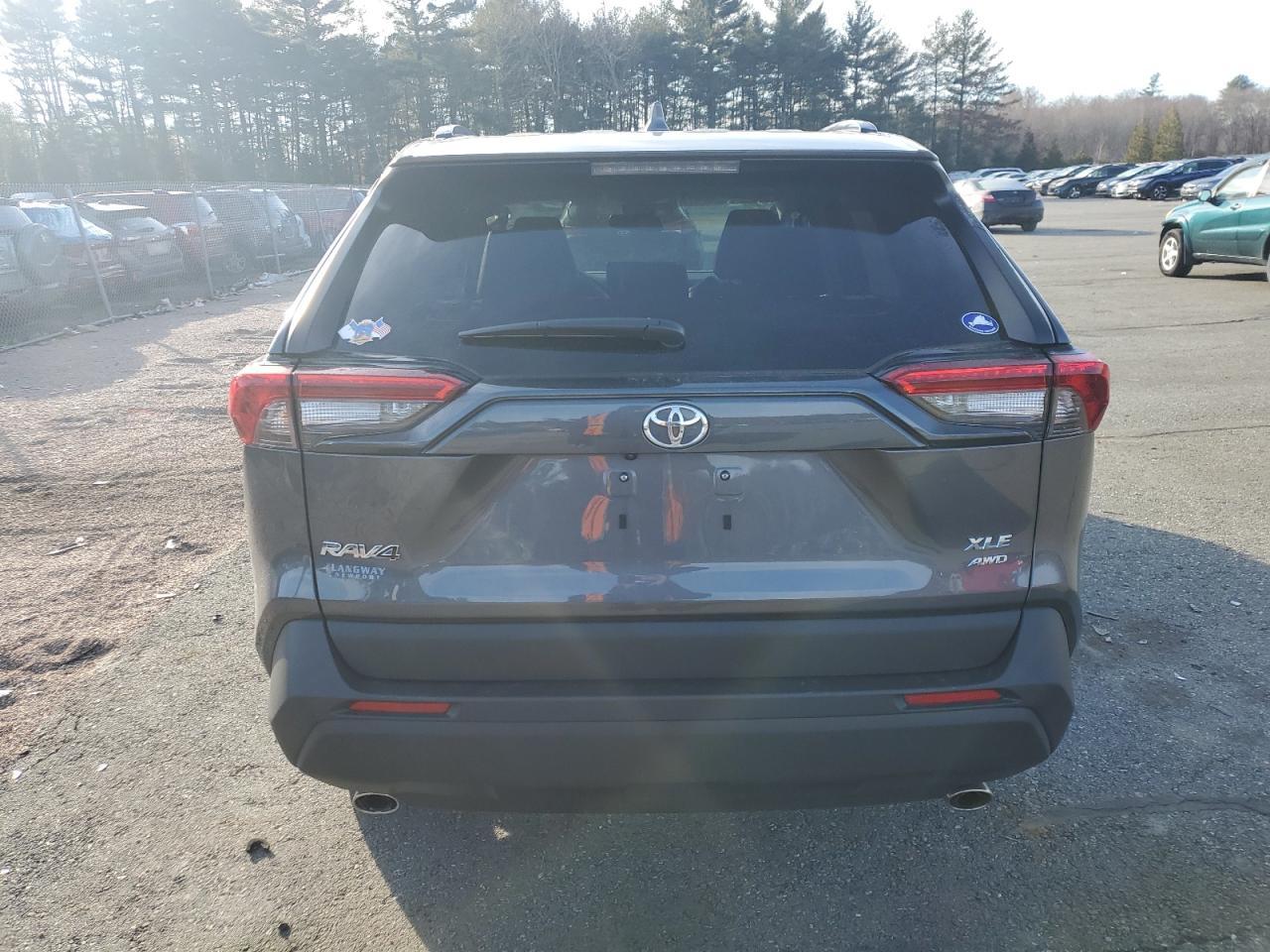 2024 TOYOTA RAV4 XLE P - Image 6