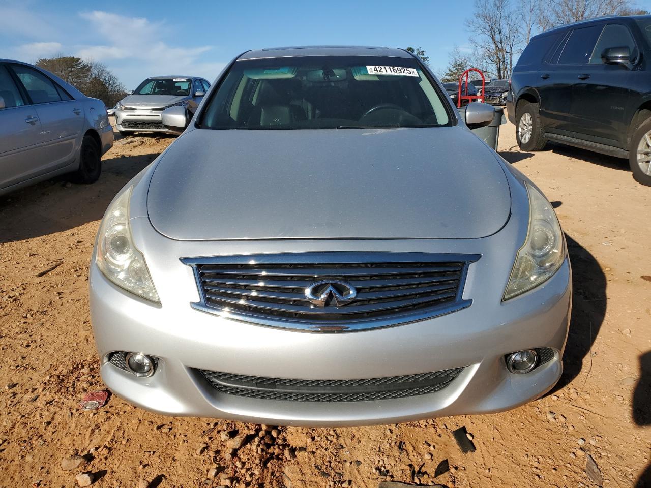 2011 INFINITI G37 BASE - Image 5
