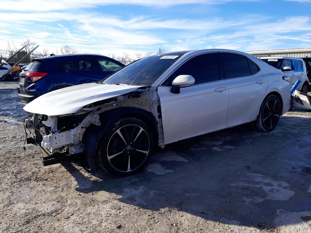 2019 TOYOTA CAMRY XSE