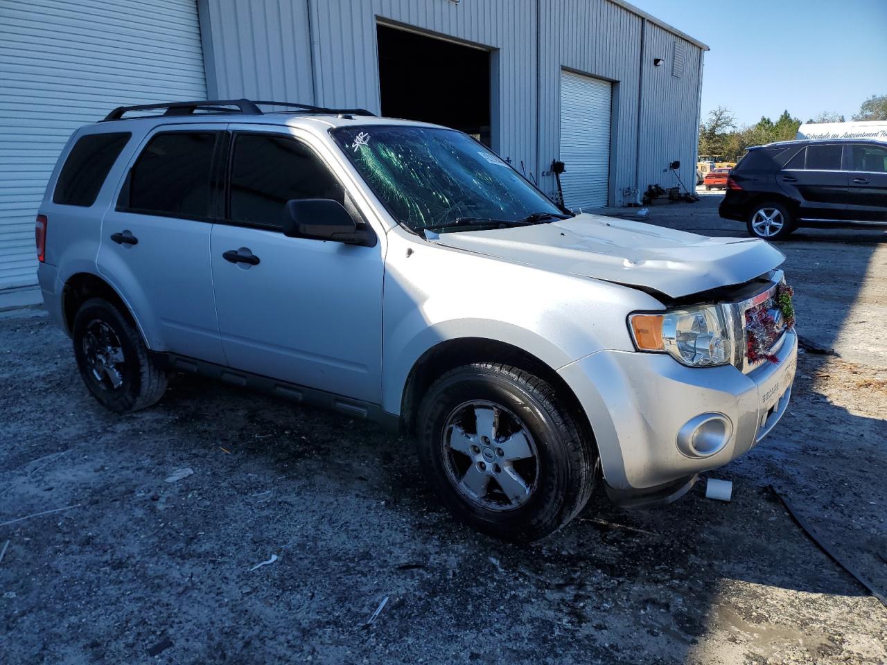2012 FORD ESCAPE XLT - Image 4