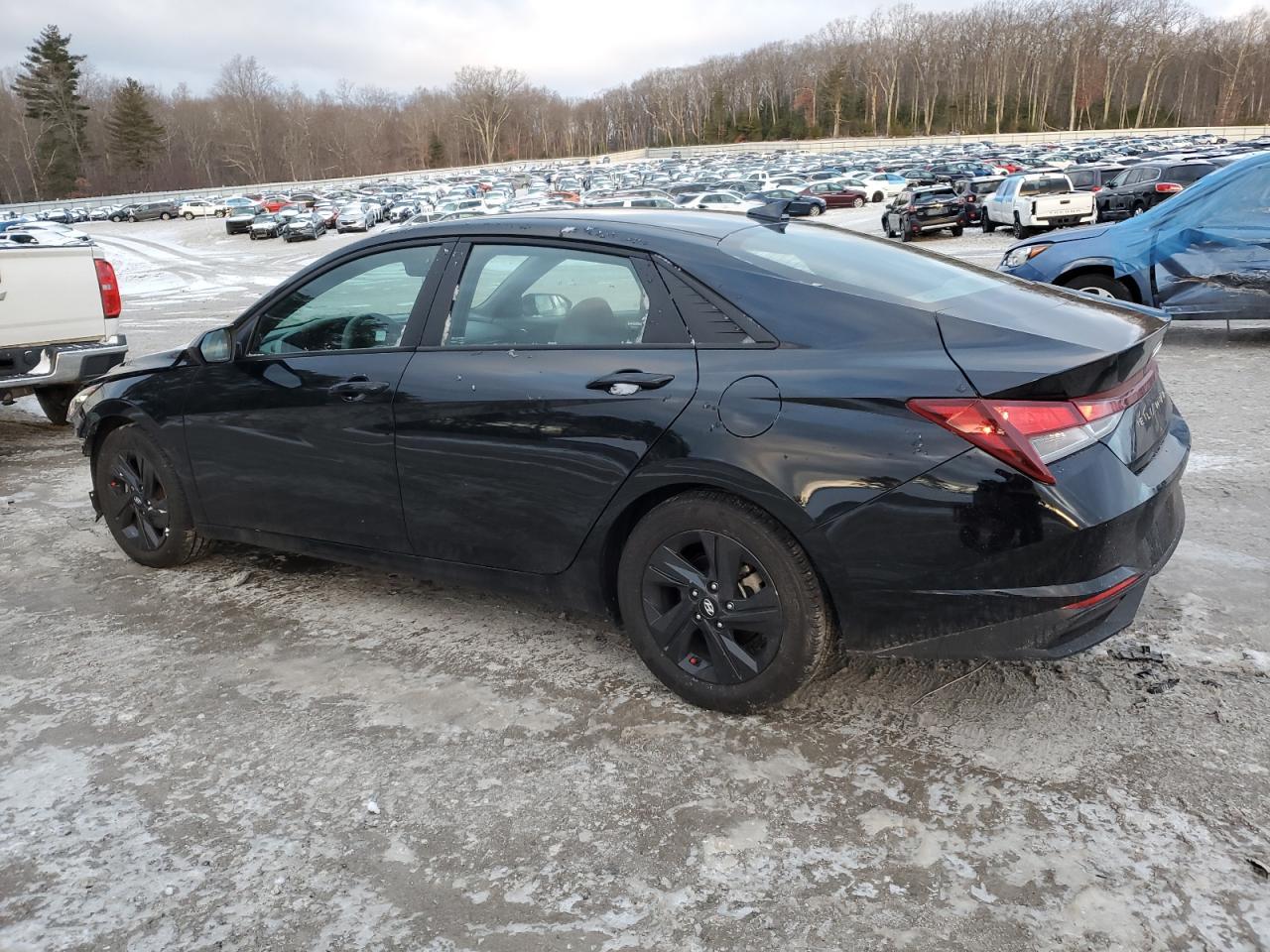 2023 HYUNDAI ELANTRA SE - Фото 2