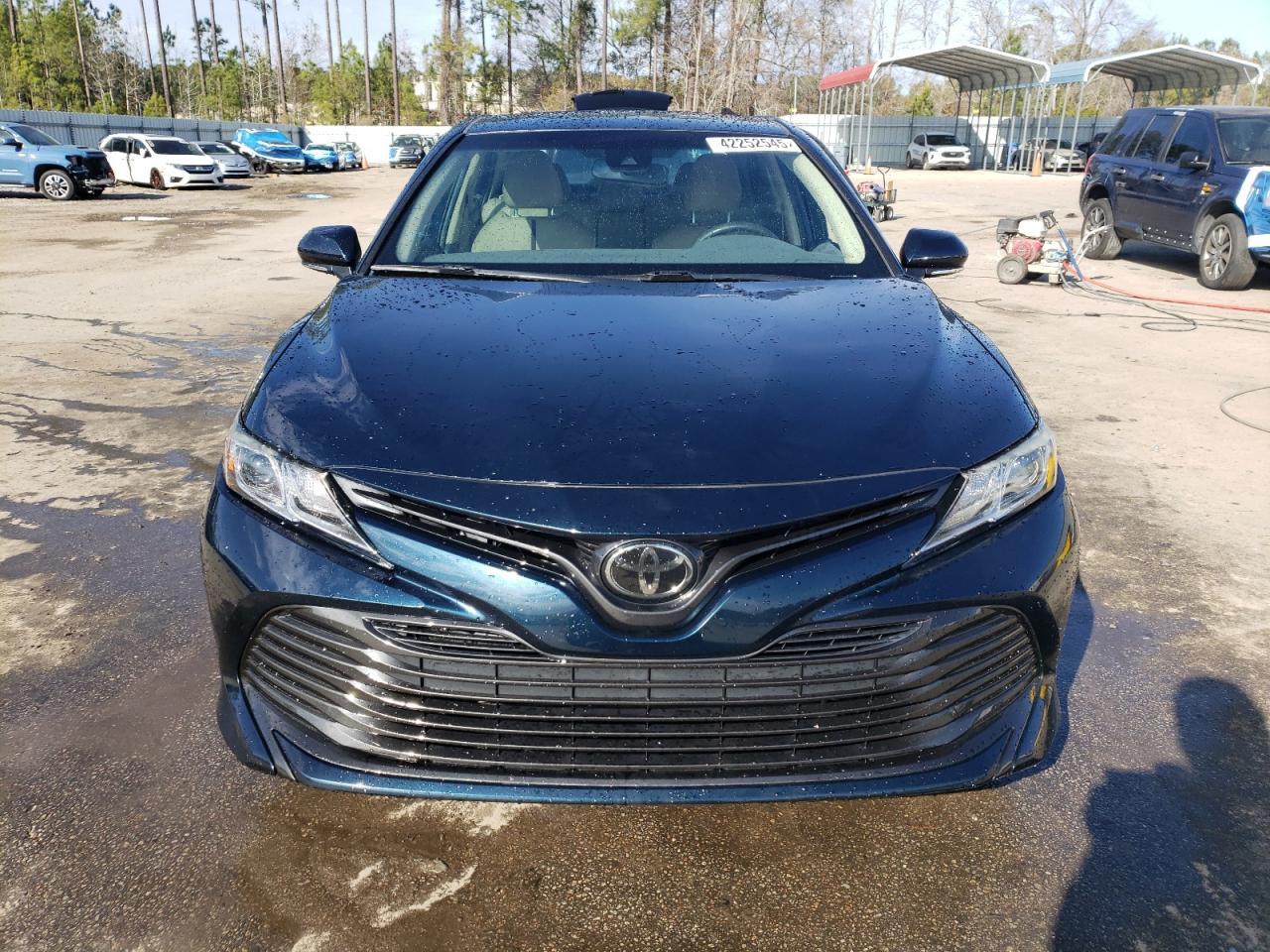 2019 TOYOTA CAMRY LE A - Фото 5