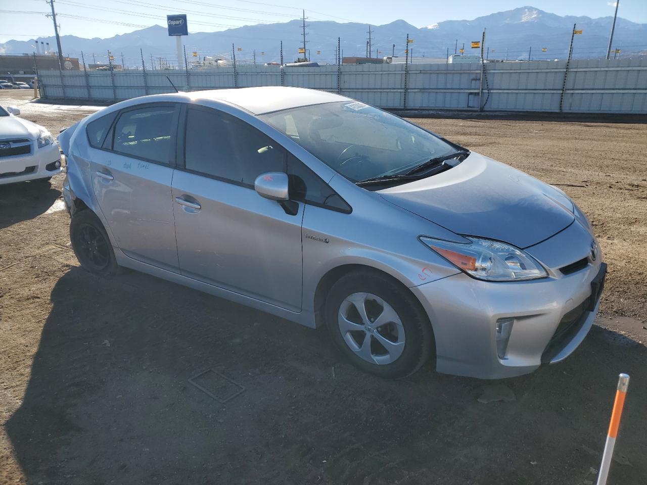 2015 TOYOTA PRIUS - Фото 4