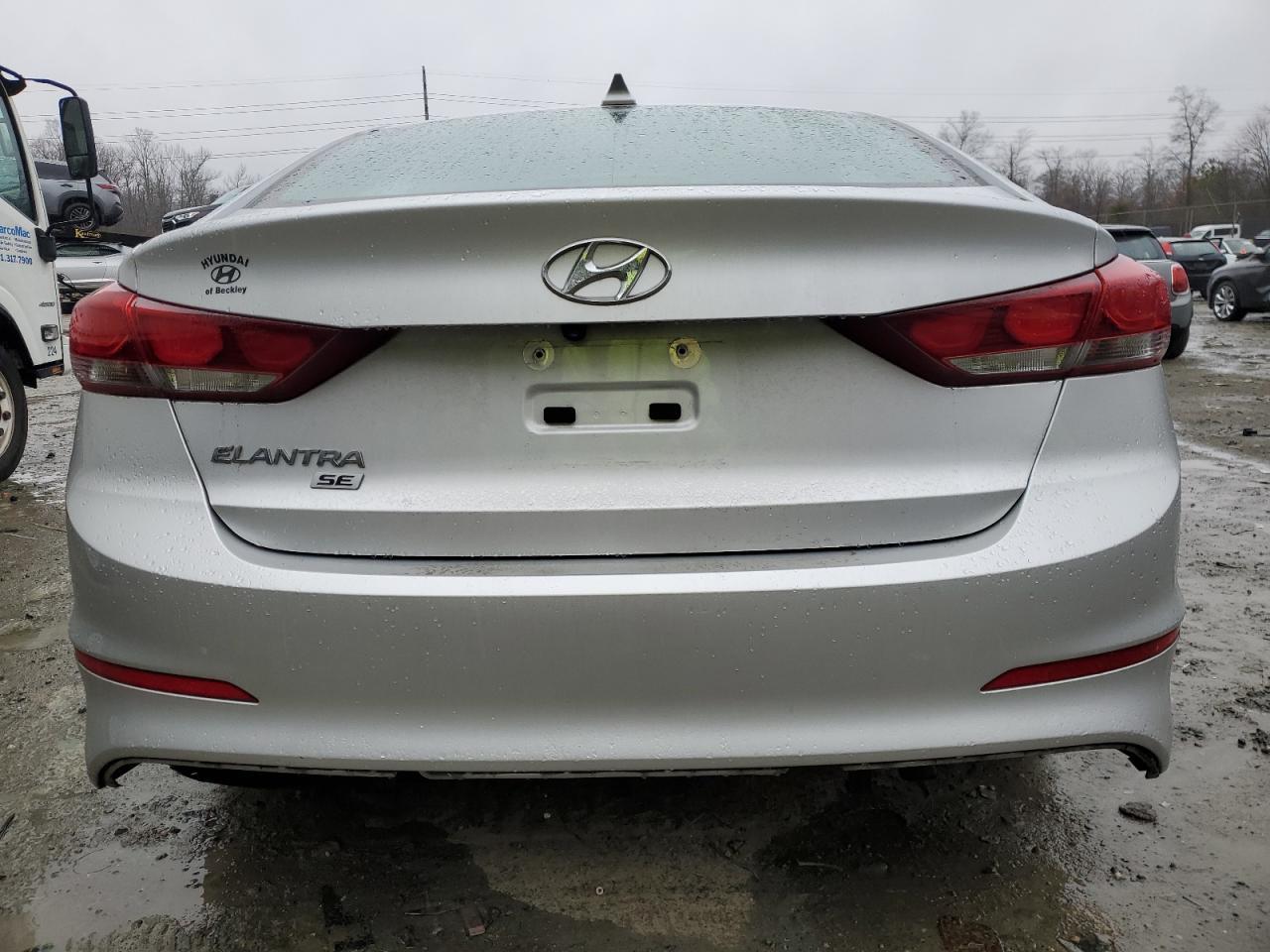 2018 HYUNDAI ELANTRA SE - Фото 6