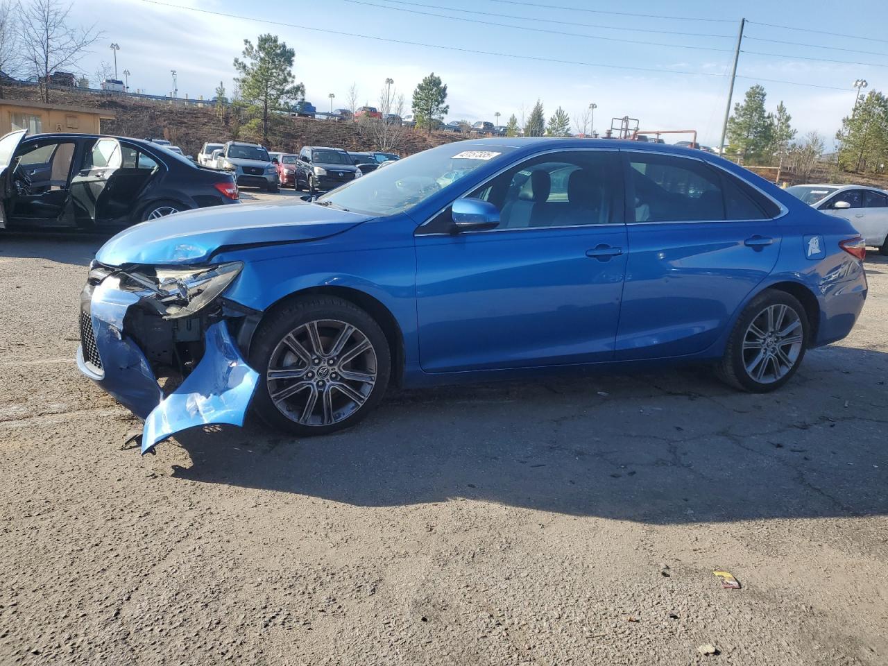 2016 TOYOTA CAMRY LE